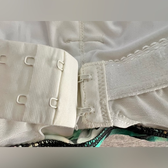 Coco Reef Ultra Fit Underwire Tankini Top - Picture 7 of 7